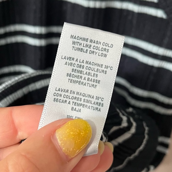 Sundry Variegated Rib Stripe High Crew Neck Tank Top Deep Navy Blue Size Large - Picture 10 of 10